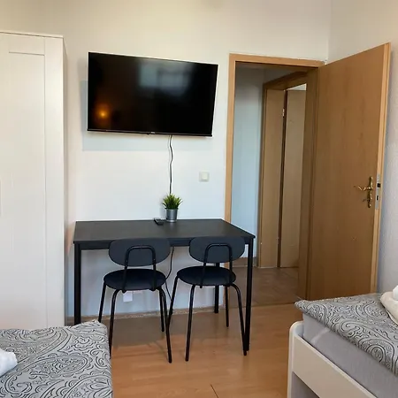 Moderne Monteurwohnung Nuernberg Διαμέρισμα *